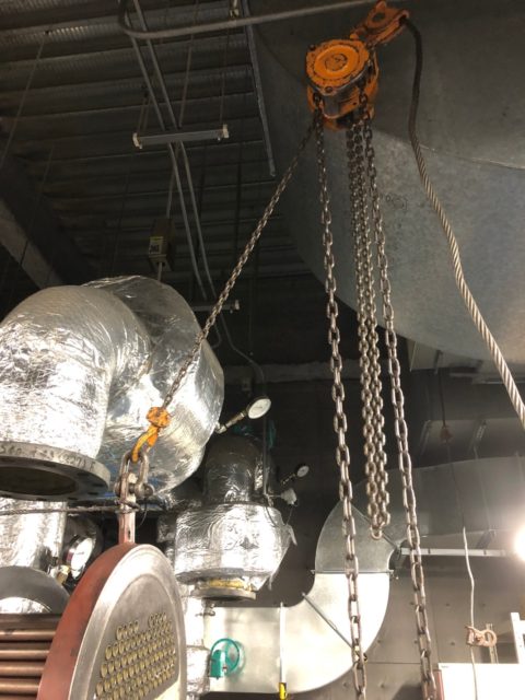 名駅で毎年恒例の工事