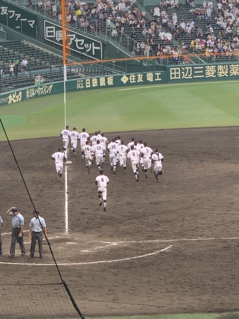 毎年恒例の甲子園