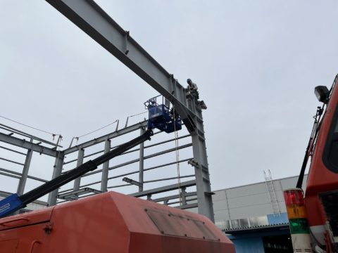 三重県菰野町にて建方開始