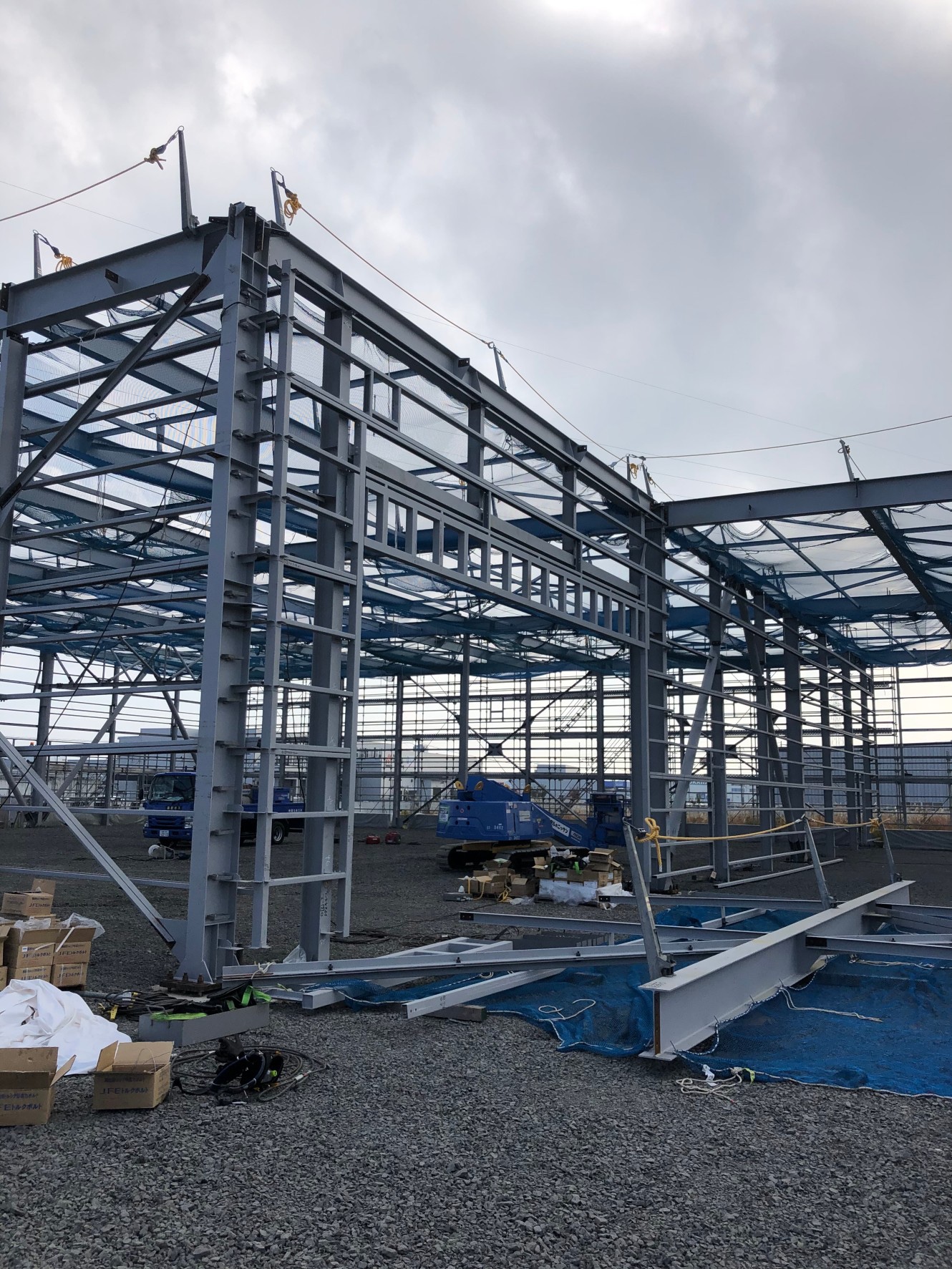 鉄骨建方、途中経過