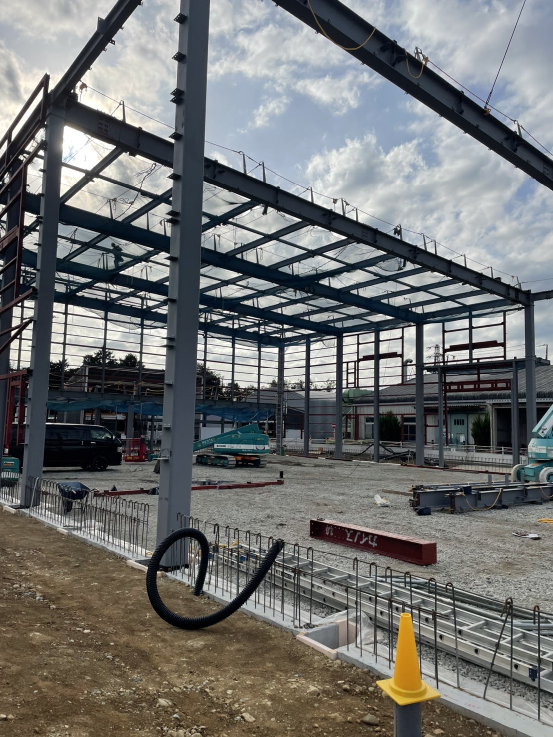 愛知県新城市鉄骨建方