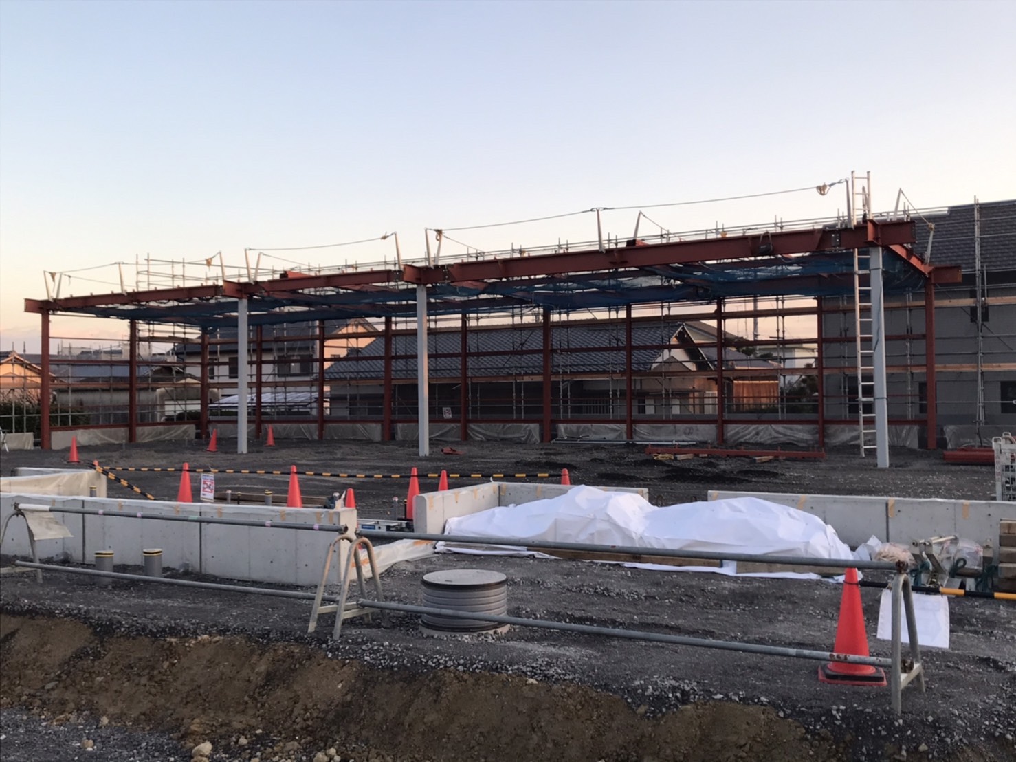 三重県鈴鹿市鉄骨工事スタート